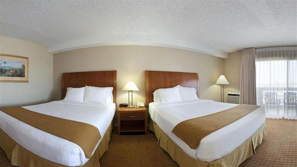Holiday Inn Express Hotel & Suites Ventura Harbor By Ihg Экстерьер фото