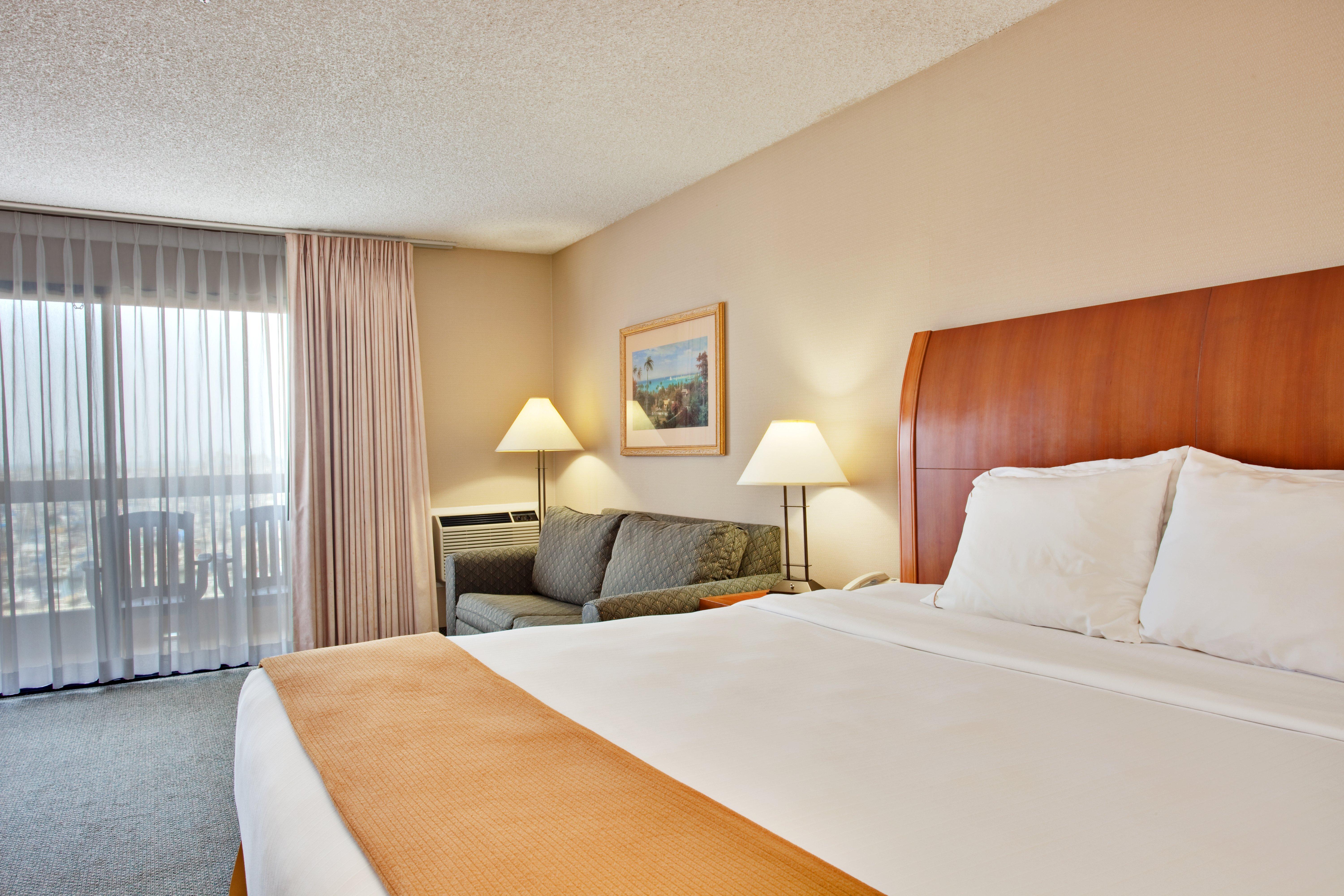 Holiday Inn Express Hotel & Suites Ventura Harbor By Ihg Экстерьер фото