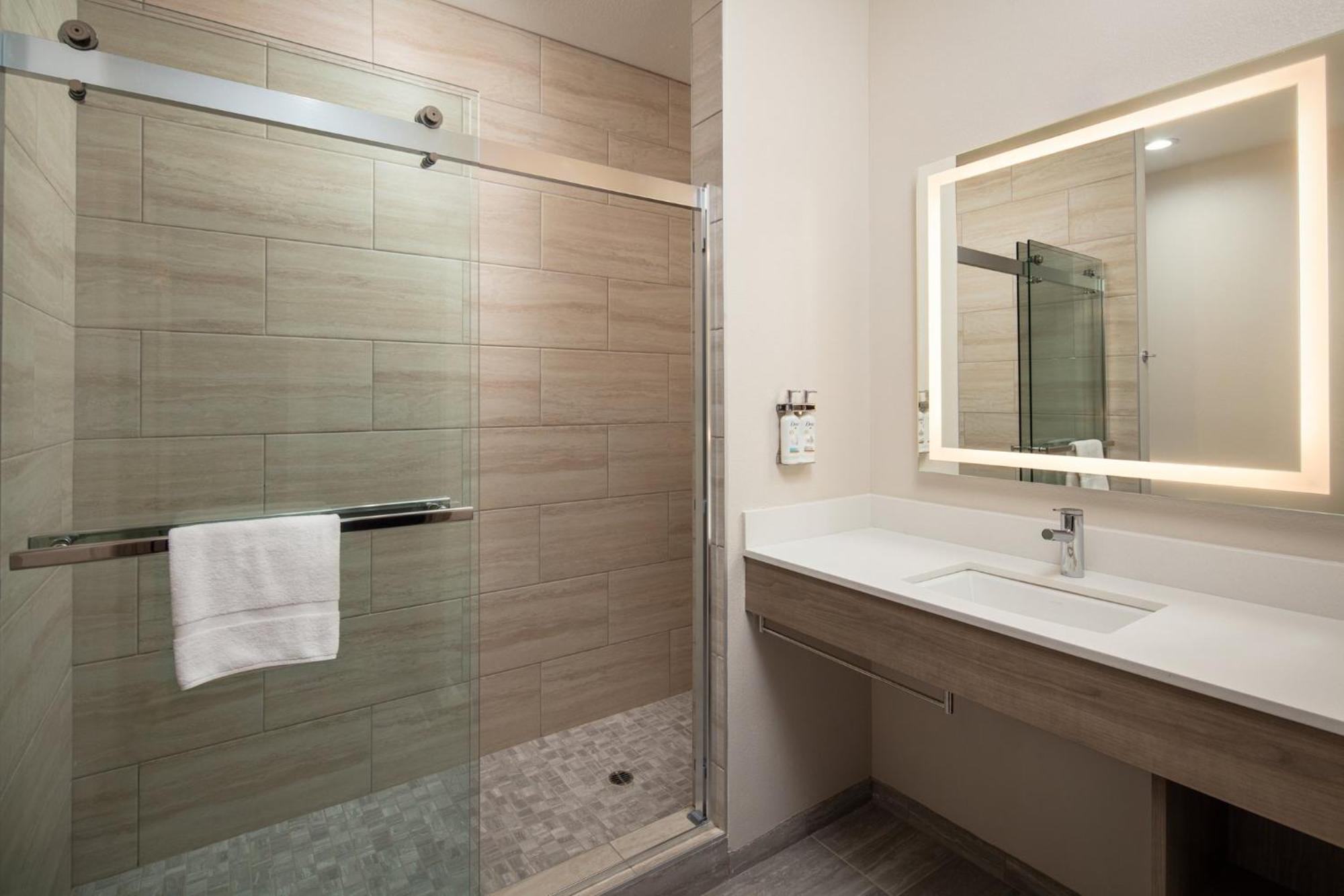 Holiday Inn Express Hotel & Suites Ventura Harbor By Ihg Экстерьер фото