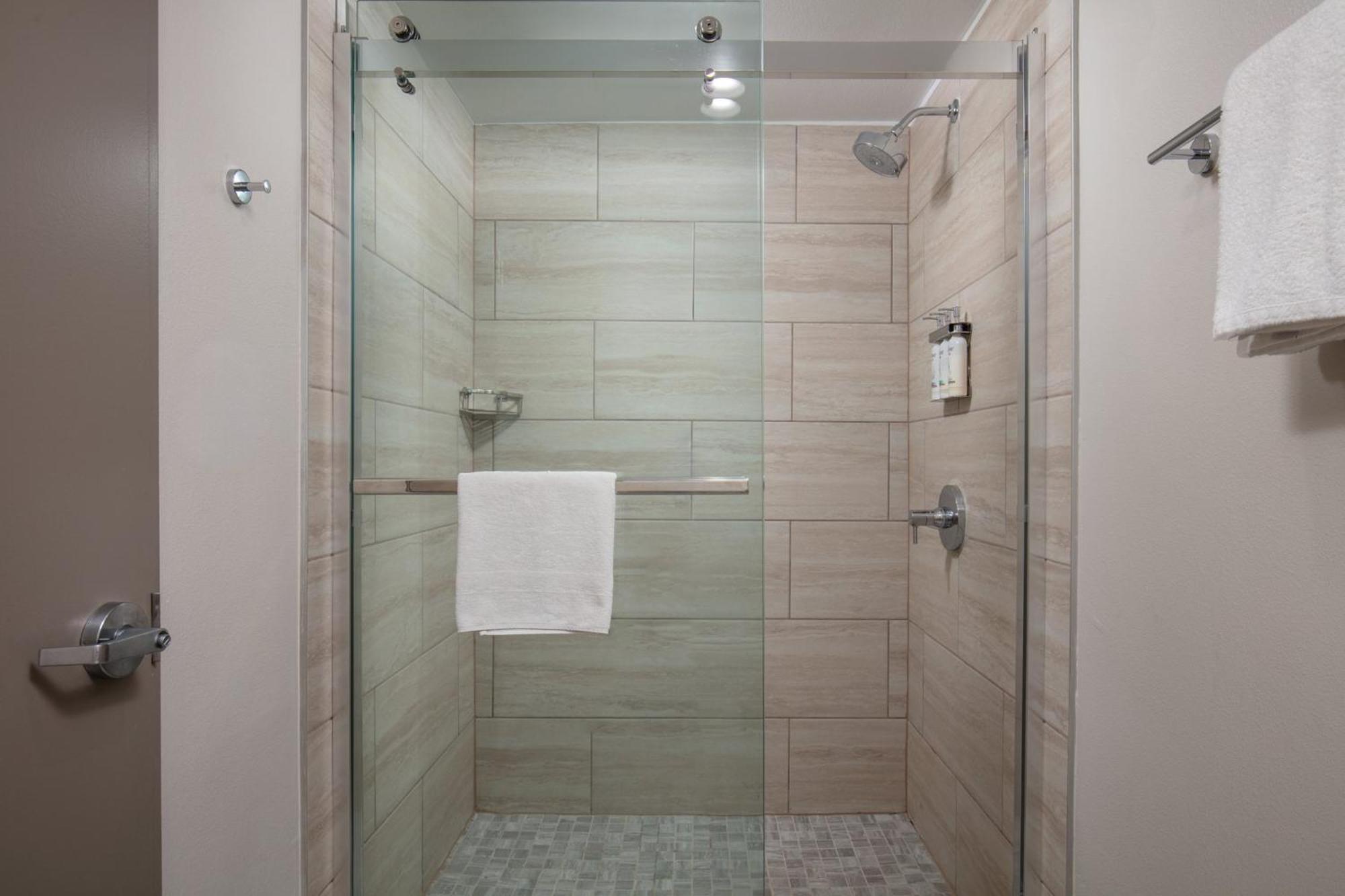Holiday Inn Express Hotel & Suites Ventura Harbor By Ihg Экстерьер фото