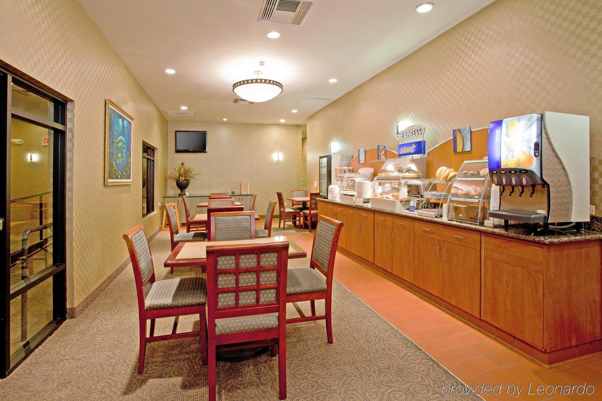 Holiday Inn Express Hotel & Suites Ventura Harbor By Ihg Ресторан фото