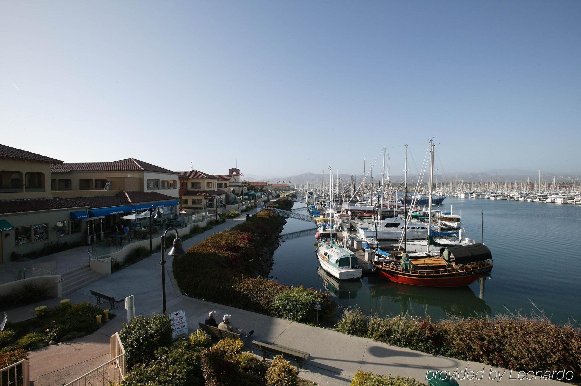 Holiday Inn Express Hotel & Suites Ventura Harbor By Ihg Экстерьер фото