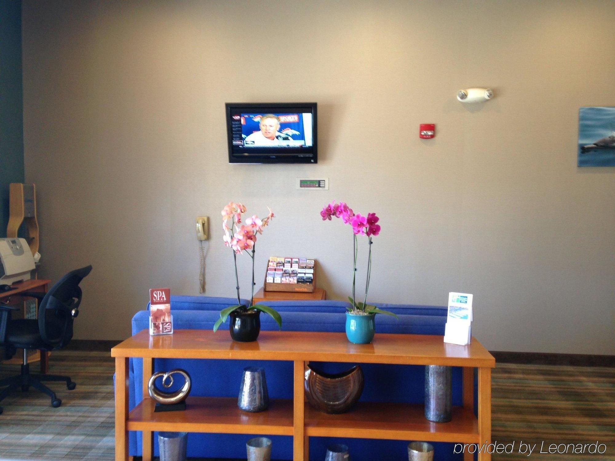 Holiday Inn Express Hotel & Suites Ventura Harbor By Ihg Экстерьер фото